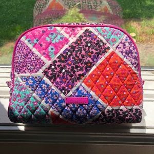 Large Vera Bradley makeup bag